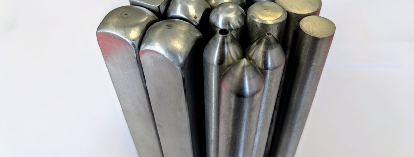 Tubos metálicos cerrados